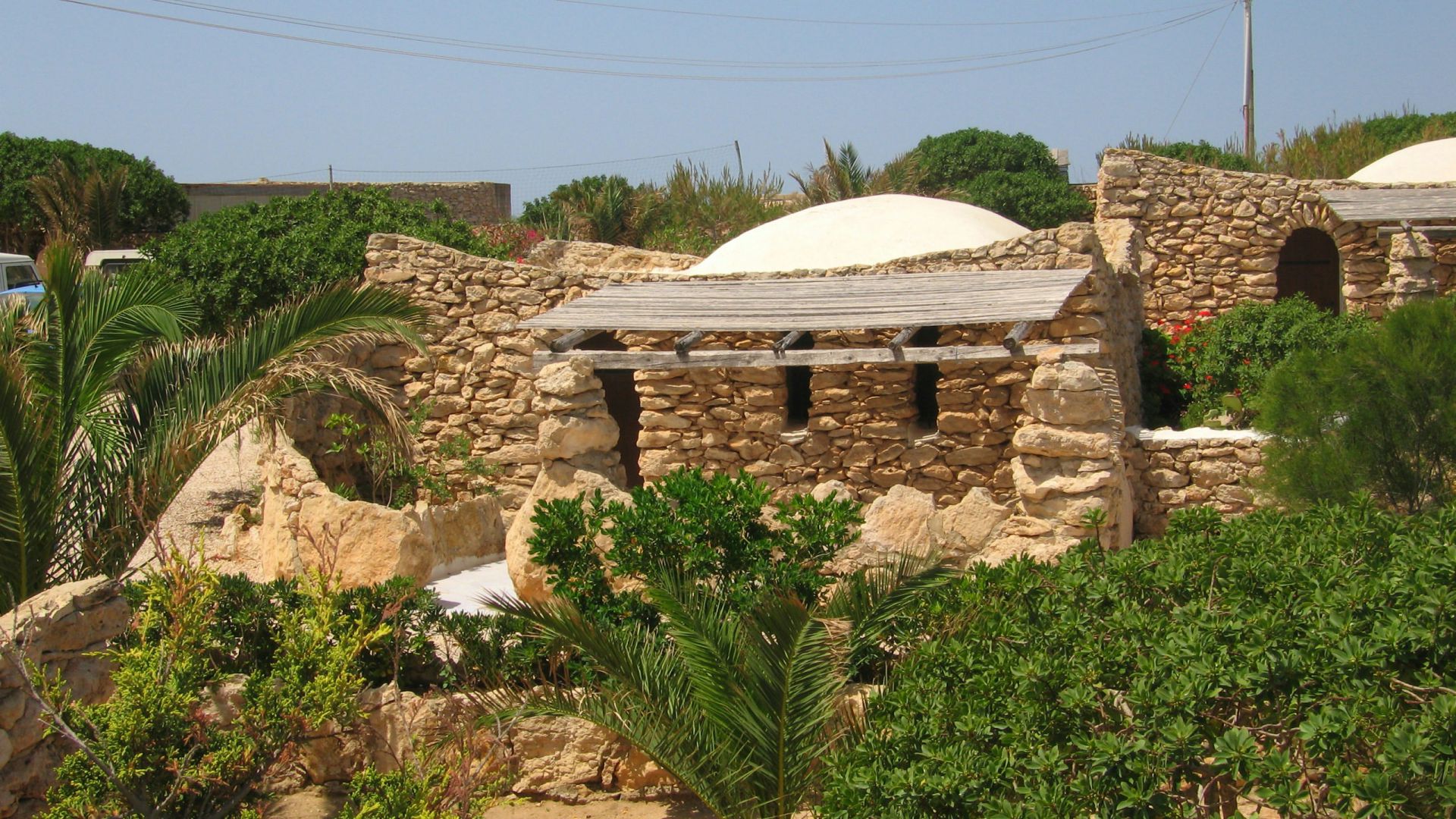 calacreta_lampedusa_esterni_05.jpg